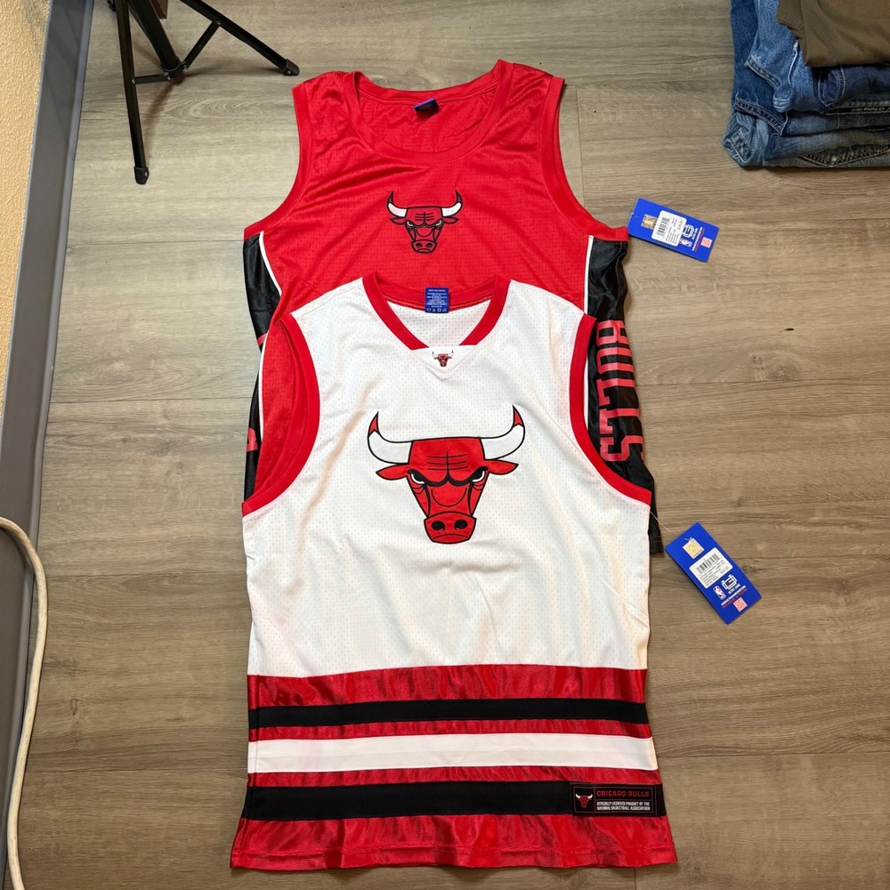 Ultra Game Chicago Bulls Jersey Tank Top Mens L Red White NBA Bundle 2pc
